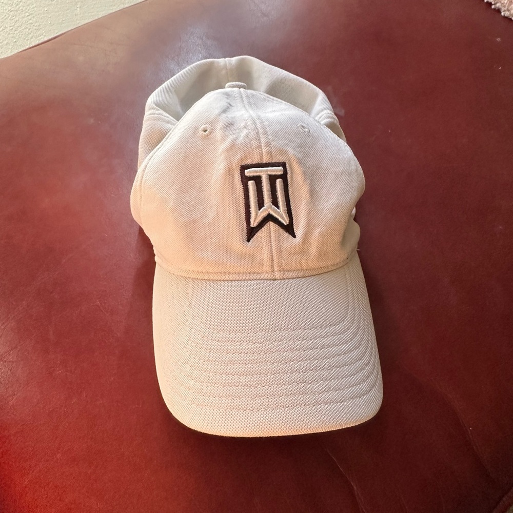 Nike Tiger Woods golf hat